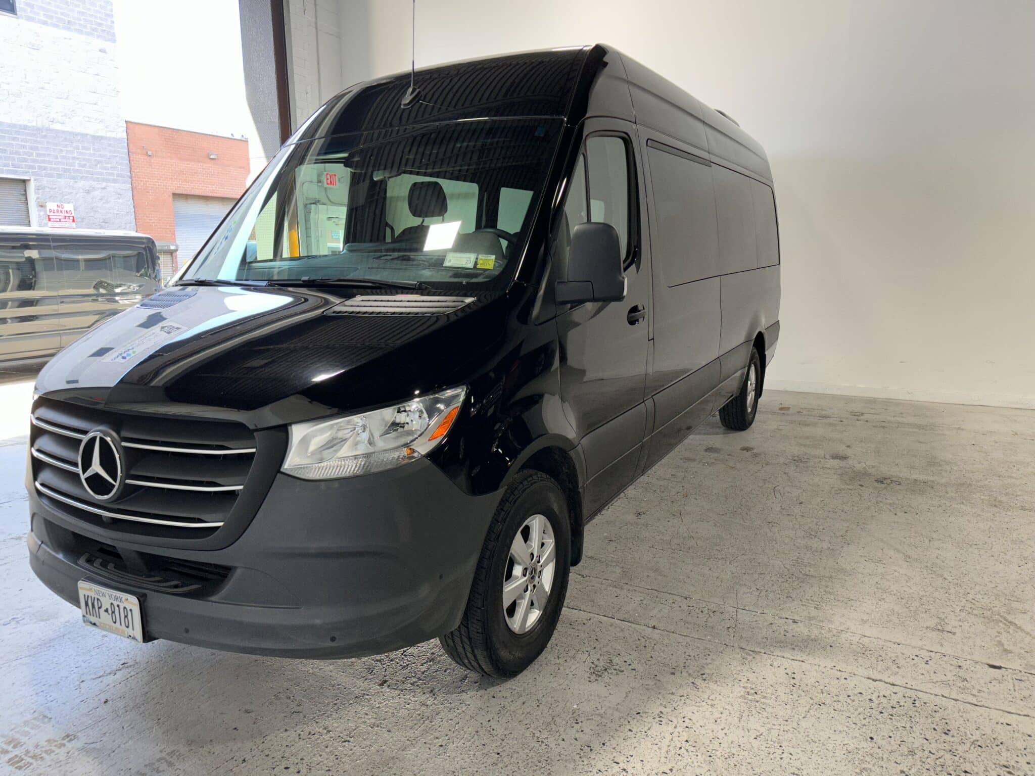 15 passenger hot sale van rental brooklyn